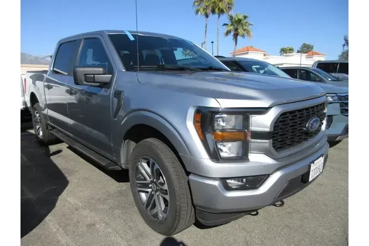 $38741 : Ford F-150 2023 4x4 XL 4dr S image 4