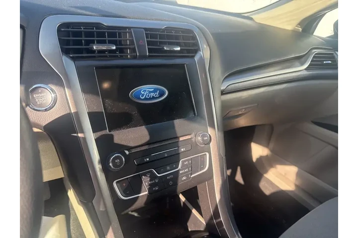 $11706 : Ford Fusion 2018 SE 4dr Seda image 10