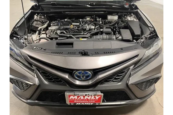 $24588 : Toyota Camry Hybrid 2024 SE image 9
