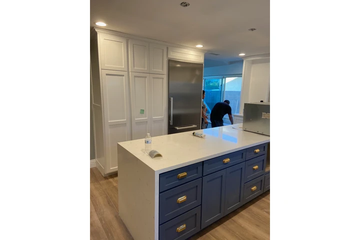j&j American kitchen cabinet image 5