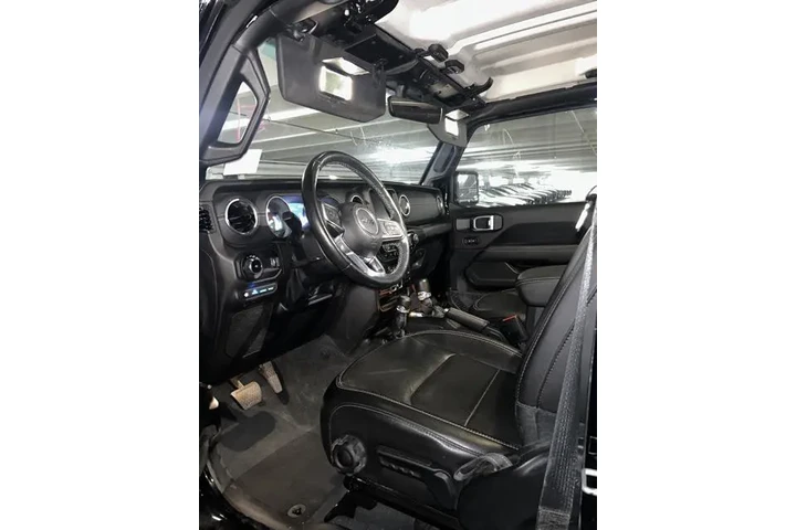 $32970 : Jeep Wrangler 2023 4x4 Sahar image 8