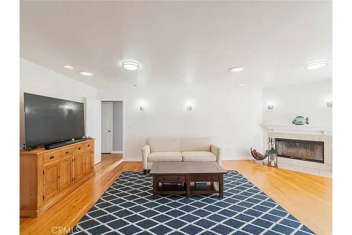 $1500 : 939 Belson St, Torrance, CA 90 image 4