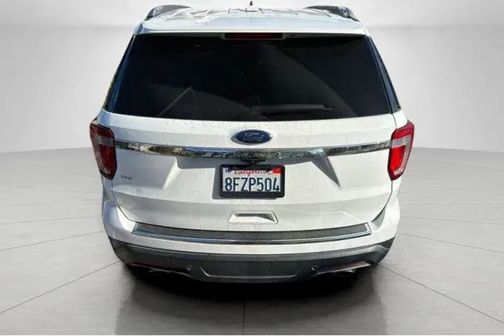 $17995 : Ford Explorer 2018 XLT 4dr S image 5