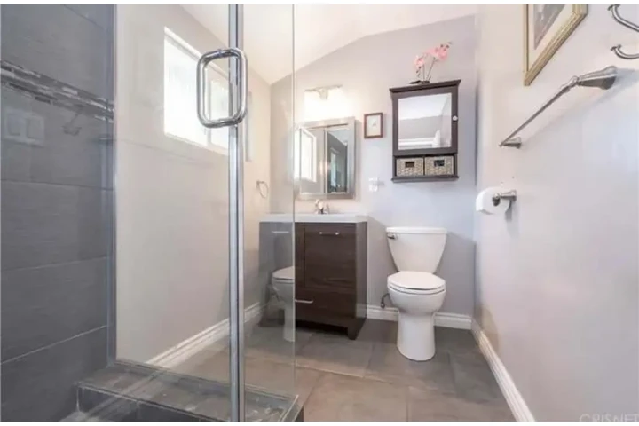 $3000 : Beautiful home for rent image 6