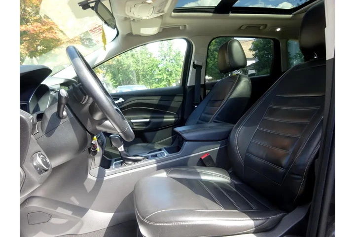 $7900 : 2017 Escape SE 4WD image 8