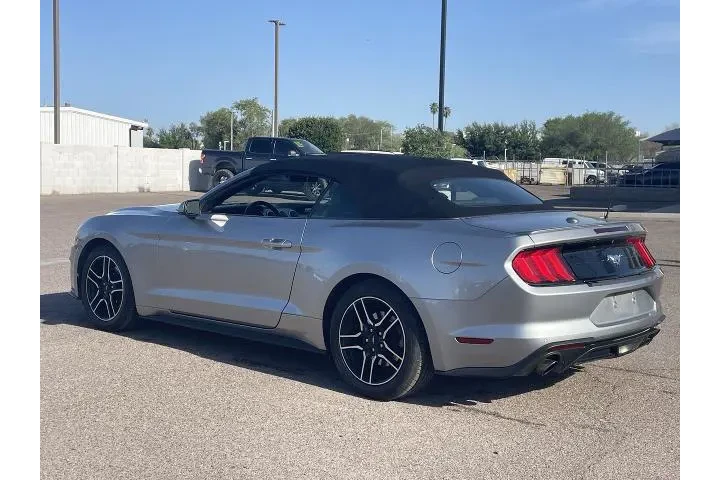 $21840 : Ford Mustang 2022 EcoBoost 2 image 4