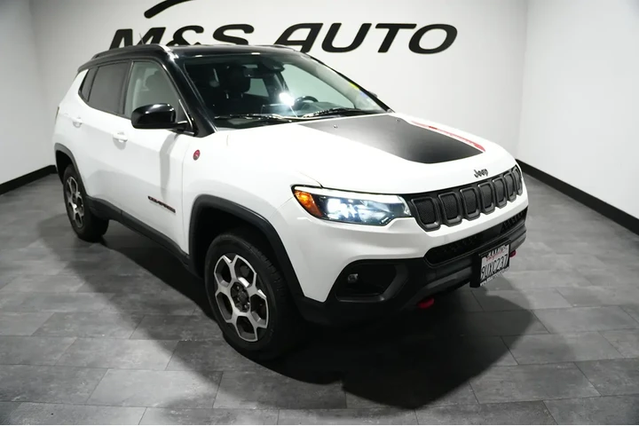 $19117 : 2022 Compass Trailhawk image 8