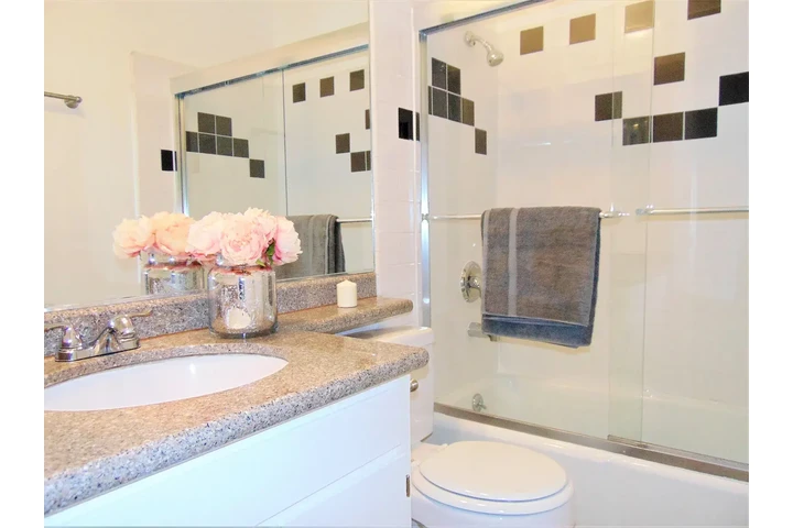 $1100 : "Apto moderno en  L.A image 6