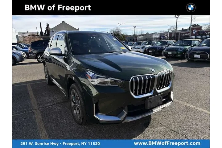 $35943 : BMW X1 2024 AWD xDrive28i 4d image 1
