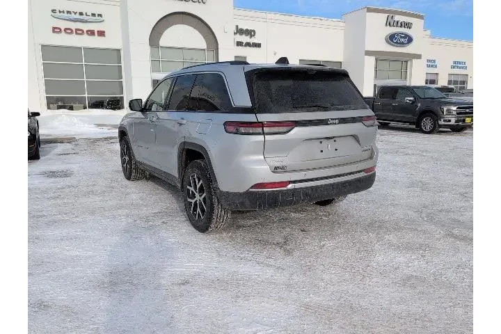 $29495 : Jeep Grand Cherokee 2023 4x4 image 9
