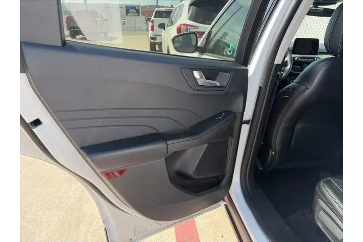 $19000 : Ford Escape 2022 SEL 4dr SUV image 6