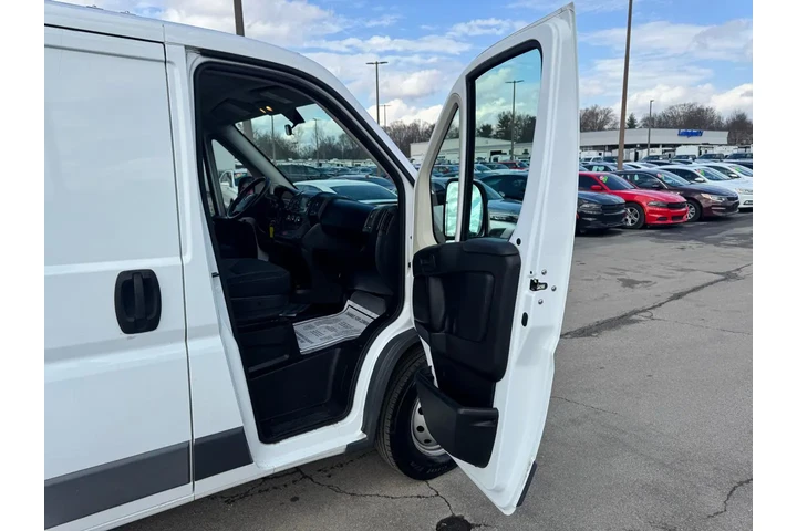 $12980 : 2017 RAM ProMaster Cargo Van image 8