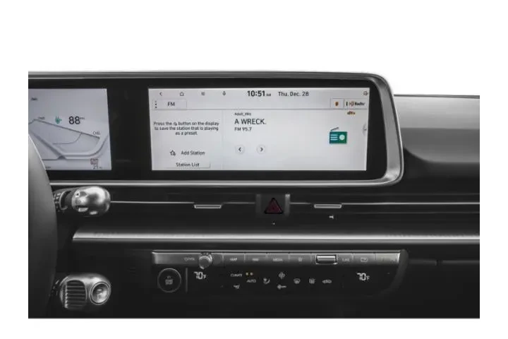 $21988 : Hyundai IONIQ 6 2023 SE Stan image 10