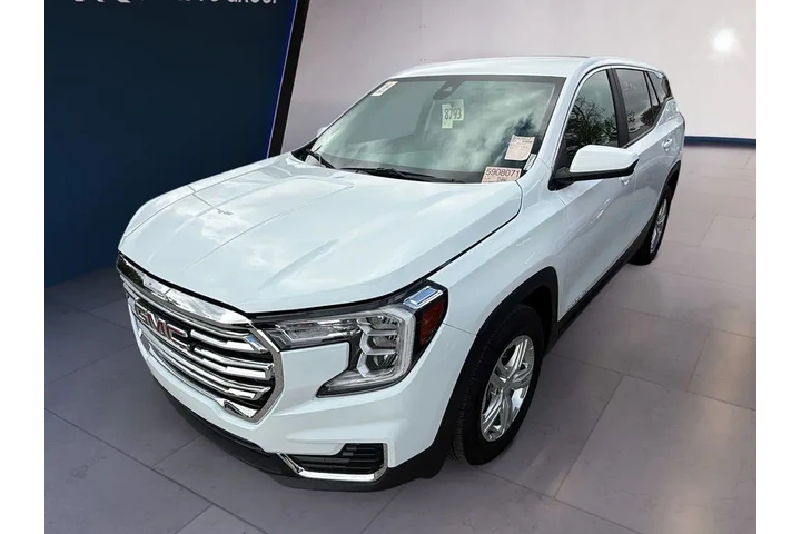 $23719 : GMC Terrain 2024 SLE 4dr SUV image 1