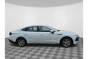 $28030 : Hyundai SONATA 2025 SE 4dr S thumbnail
