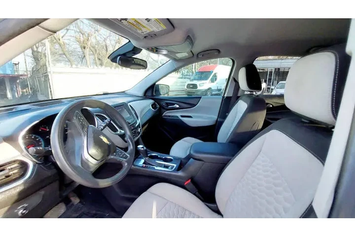 $12990 : 2020 Equinox LS image 10
