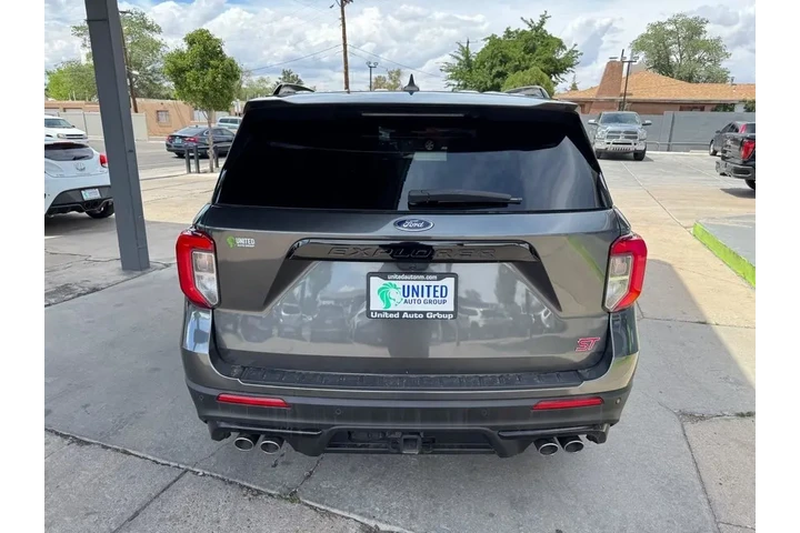2020 Explorer ST AWD image 6