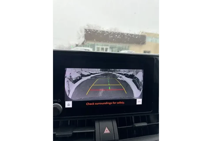 $26724 : Toyota RAV4 2023 AWD XLE 4dr image 8