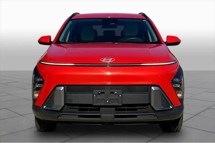 $20997 : Hyundai KONA 2025 AWD SEL 4d image 4