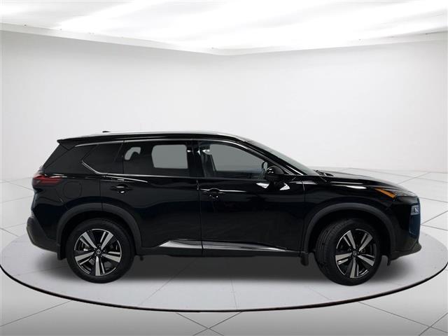 $21621 : Pre-Owned 2021 Rogue SL image 2