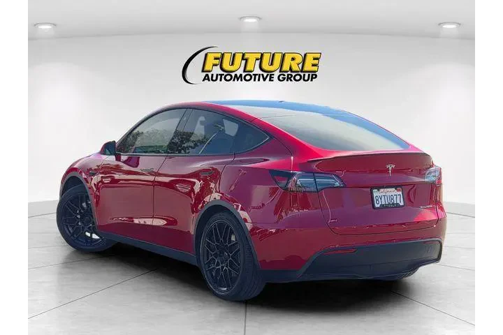 $25988 : Tesla Model Y 2021 AWD Long image 6