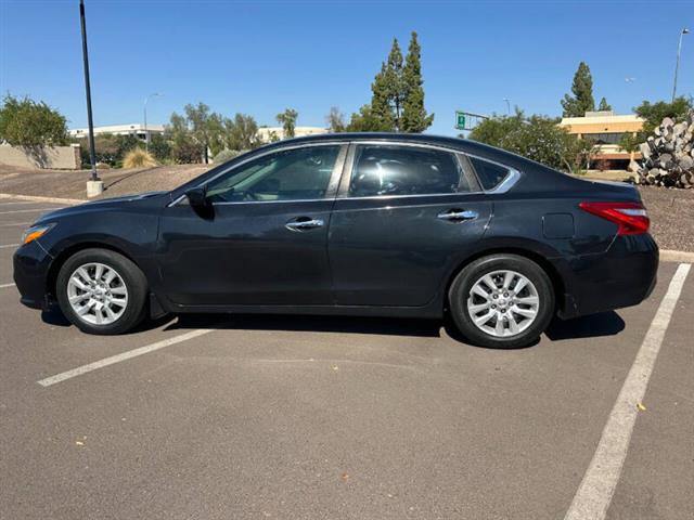 $7995 : 2017 Altima 2.5 S image 7