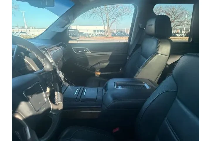 $20980 : GMC Yukon 2016 4x4 Denali 4d image 8