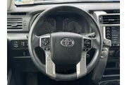 $32984 : Toyota 4Runner 2022 4x2 SR5 thumbnail