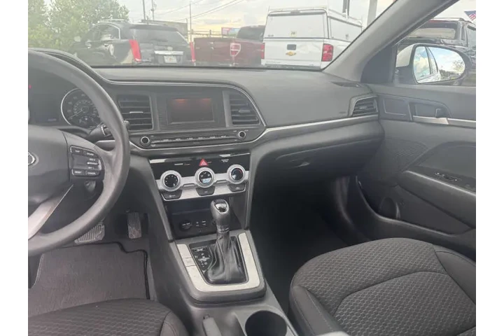 $13797 : 2019 Elantra SE image 5