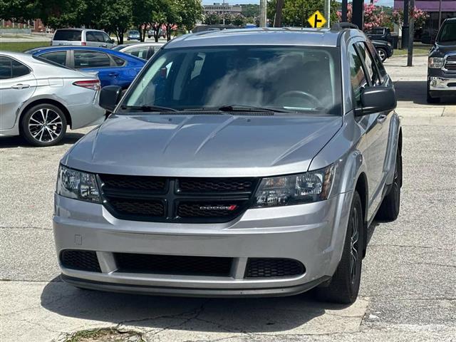 $15990 : 2018 DODGE JOURNEY image 3