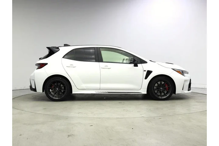 $39998 : Toyota GR Corolla 2024 AWD C image 7