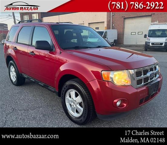 $3900 : Used 2011 Escape 4WD 4dr XLT image 7
