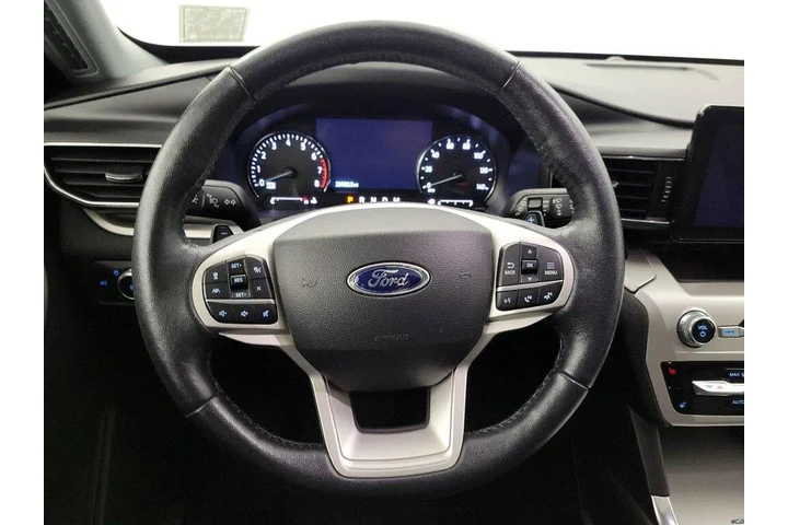 $29998 : Ford Explorer 2021 AWD XLT 4 image 10