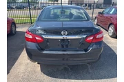 2017 Altima 2.5 thumbnail
