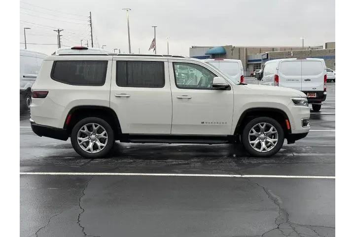 $39995 : Jeep Wagoneer 2022 4x4 Serie image 2