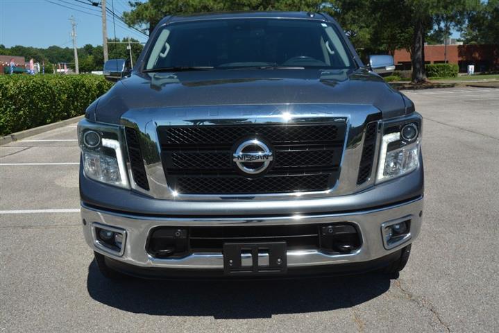 2017 Titan SL image 3