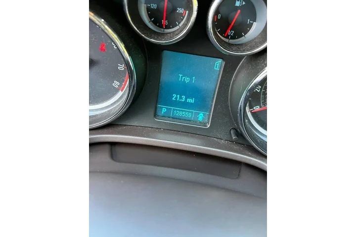 $5500 : 2011 Regal CXL image 10