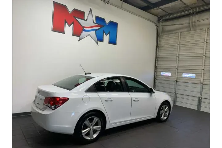 $10989 : Chevrolet Cruze Limited 2016 image 3