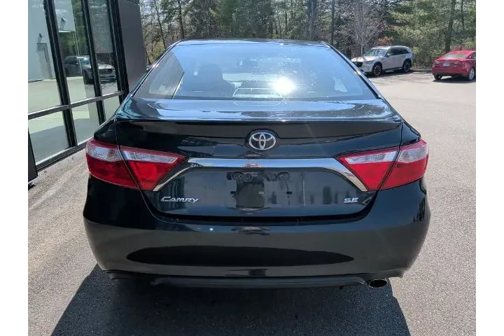 $18795 : Toyota Camry 2017 LE 4dr Sed image 8