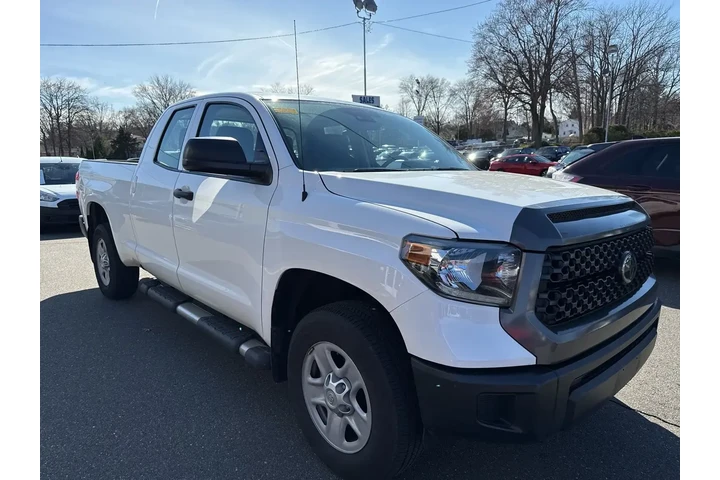 $35995 : Toyota Tundra 2018 4x4 SR 4d image 6