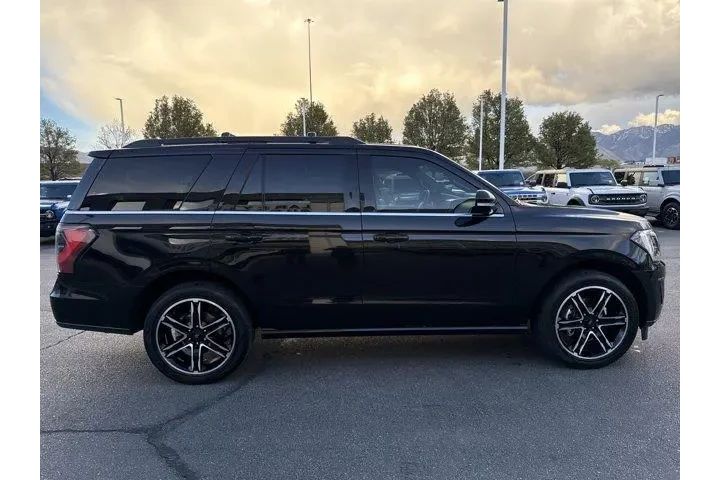 $37000 : Ford Expedition 2020 4x4 Lim image 6