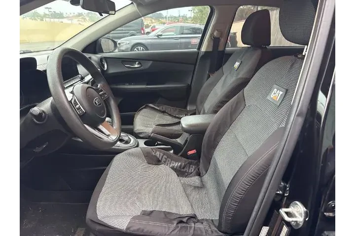 $11000 : Kia Forte 2020 FE 4dr Sedan image 7