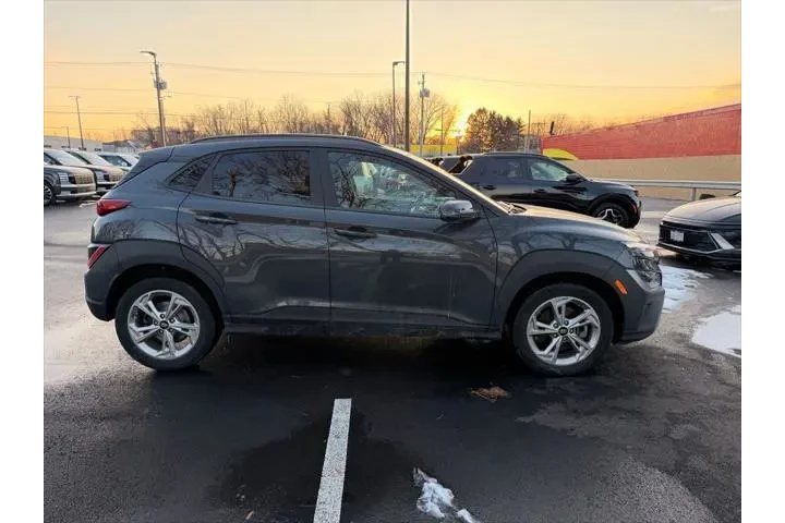 $21000 : Hyundai KONA 2023 AWD SEL 4d image 2