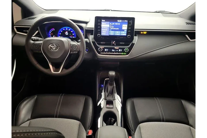 $24998 : Toyota Corolla Hatchback 201 image 9