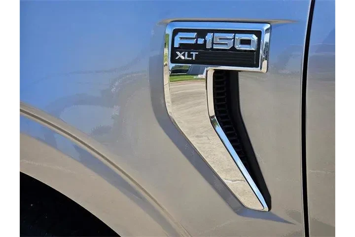 $26358 : Ford F-150 2023 4x2 XL 4dr S image 8