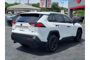 $29800 : Toyota RAV4 2024 LE 4dr SUV thumbnail