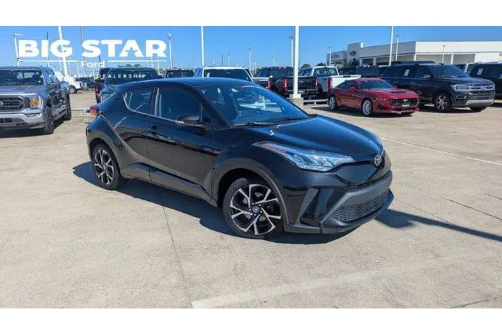 $16995 : Toyota C-HR 2020 XLE 4dr Cro image 1