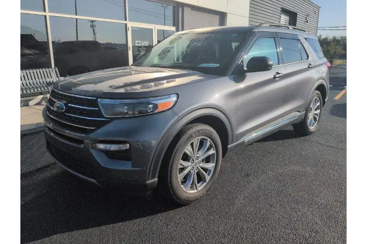 $39800 : Ford Explorer 2023 AWD XLT 4 image 1