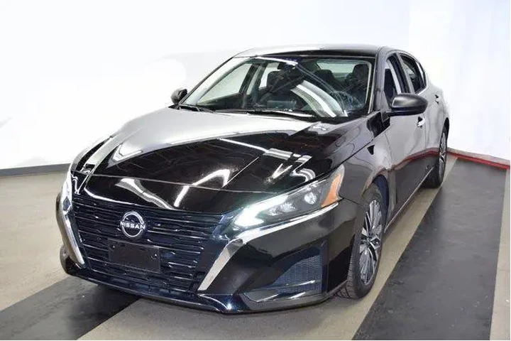 $21994 : Nissan Altima 2025 2.5 SV 4d image 4