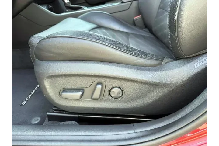$14999 : Hyundai SONATA 2018 Sport 4d image 10